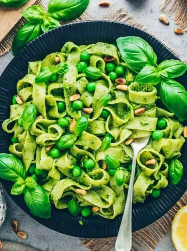 Vegan Basil Pesto Recipe (Green Pasta Sauce)