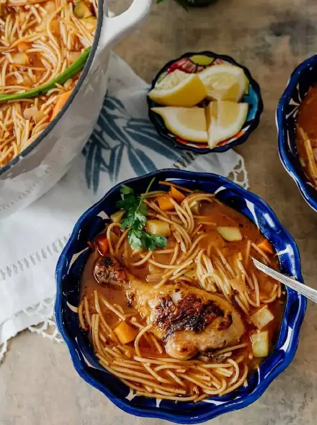 Sopa De Fideos Con Pollo