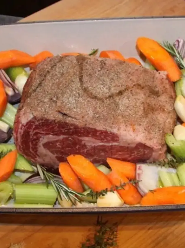 Prime Rib Roast with Vegetables