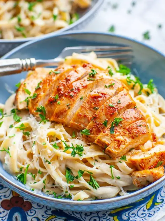 Skinny Chicken Fettuccine Alfredo Recipe