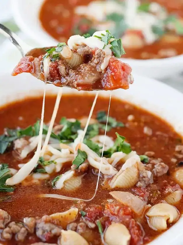 Sopa De Conchas Con Carne